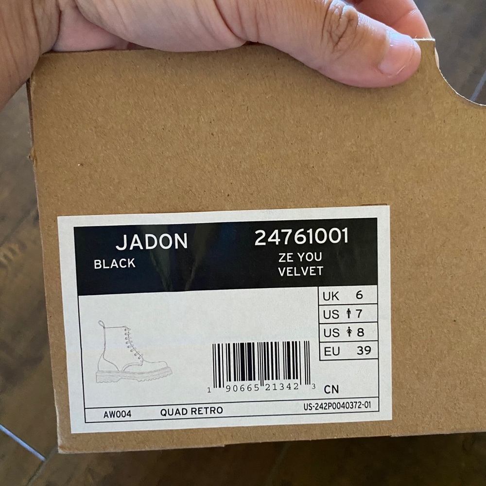 Dr. Martens Jadon Velvet - Picture 4 of 10